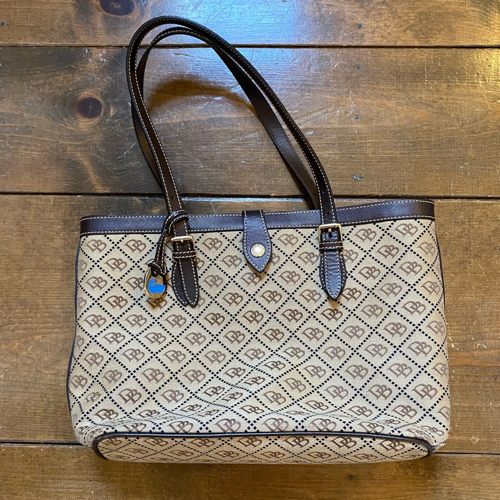 Dooney & Bourke shoulder bag